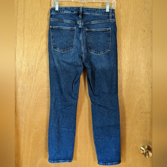 Universal Thread Woman's High Rise Slim Straight Distressed Knee Jeans - Picture 4 of 6